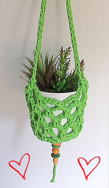 Trying my hand at macrame